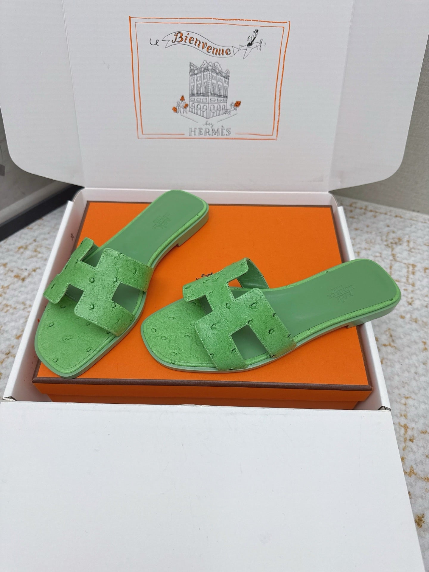 HM 26ss Oran Sandals Green Ostrich Leather 625110