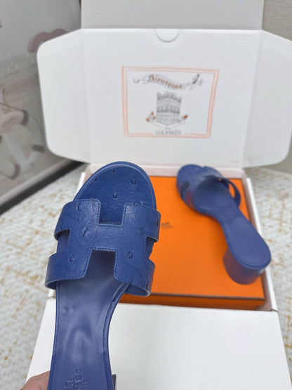HM 26ss Oran Sandals 50 Blue Encre Ostrich Leather 625131