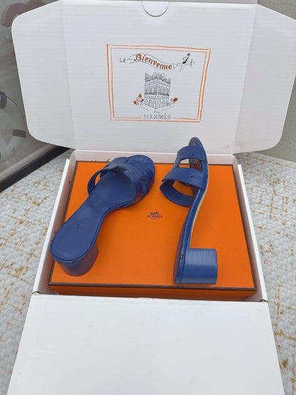 HM 26ss Oran Sandals 50 Blue Encre Ostrich Leather 625131