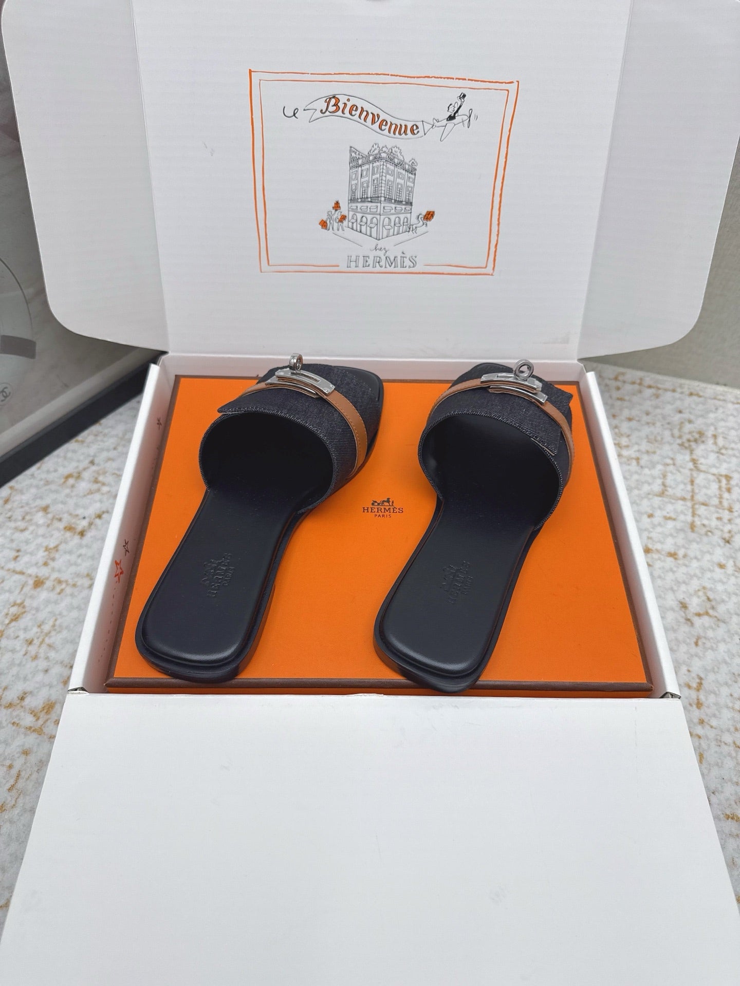 HM 26ss Oasis Sandals Navy Blue Black Denim Cowhide 625152