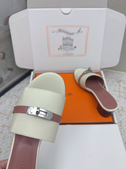 HM 26ss Oasis Sandals 50 Cream Dusty Pink Sheepskin Sliver Buckle 625175