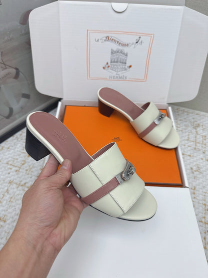 HM 26ss Oasis Sandals 50 Cream Dusty Pink Sheepskin Sliver Buckle 625175
