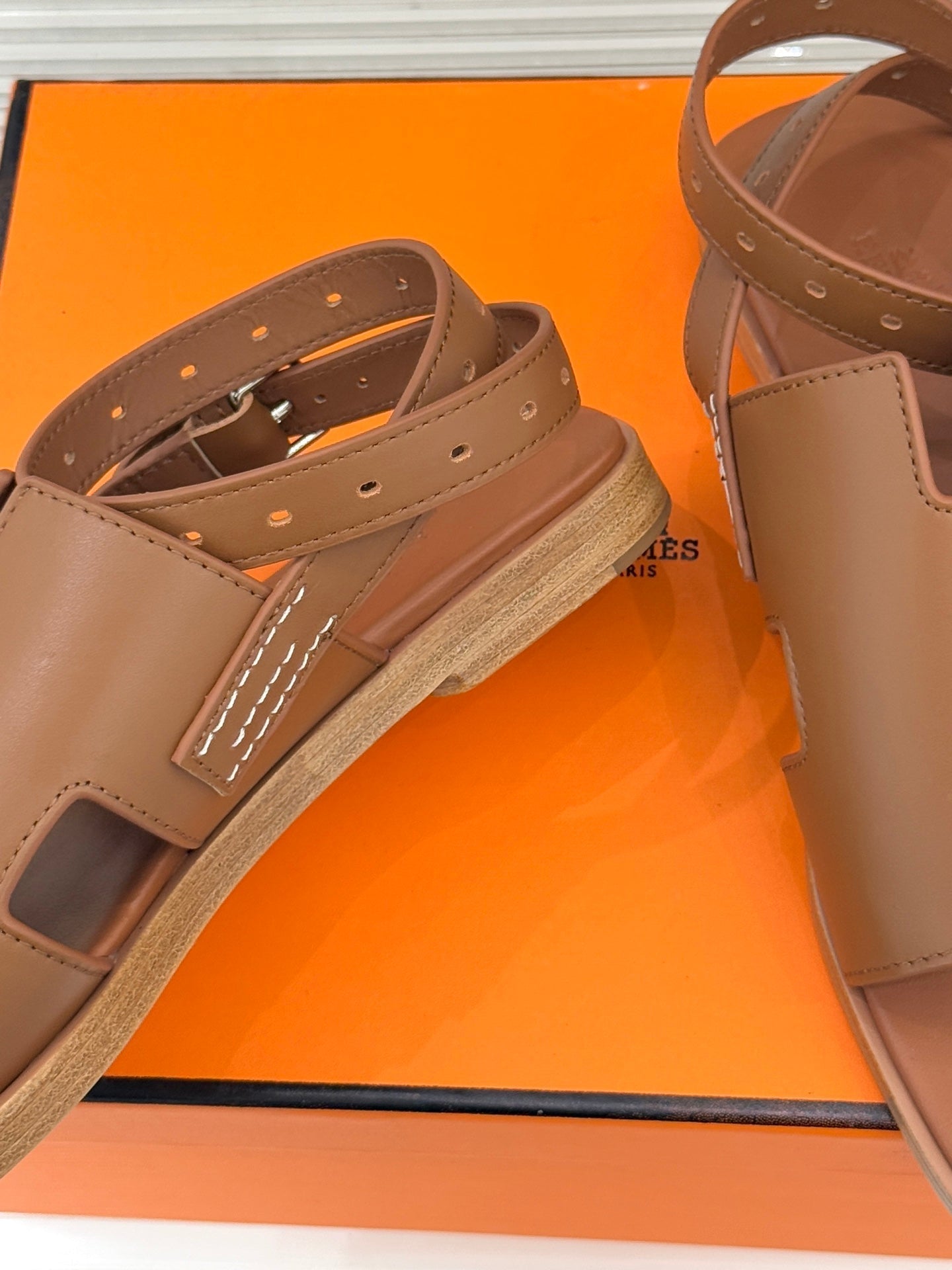 HM 26ss Flat Sandals Brown Sheepskin 642793