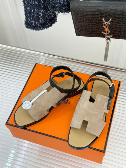 HM 26ss Flat Sandals Dark Beige Suede Sheepskin 642794
