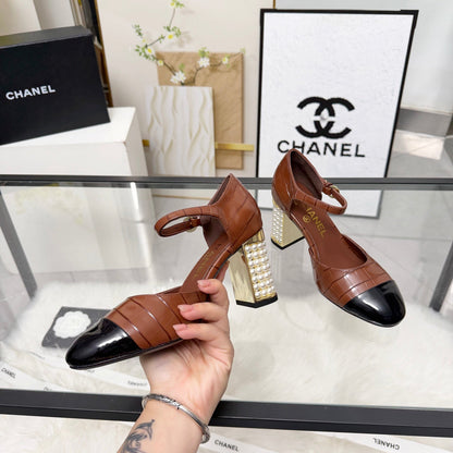 CC 26s Sandals 80 Brown Black Cowhide Patent Leather 183563