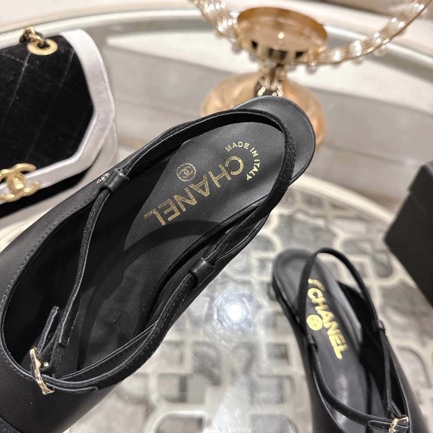 CC 26s Mary Jane Black Sheepskin 627040
