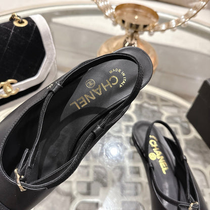 CC 26s Mary Jane Black Sheepskin 627040