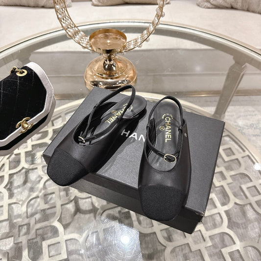 CC 26s Mary Jane Black Sheepskin 627040