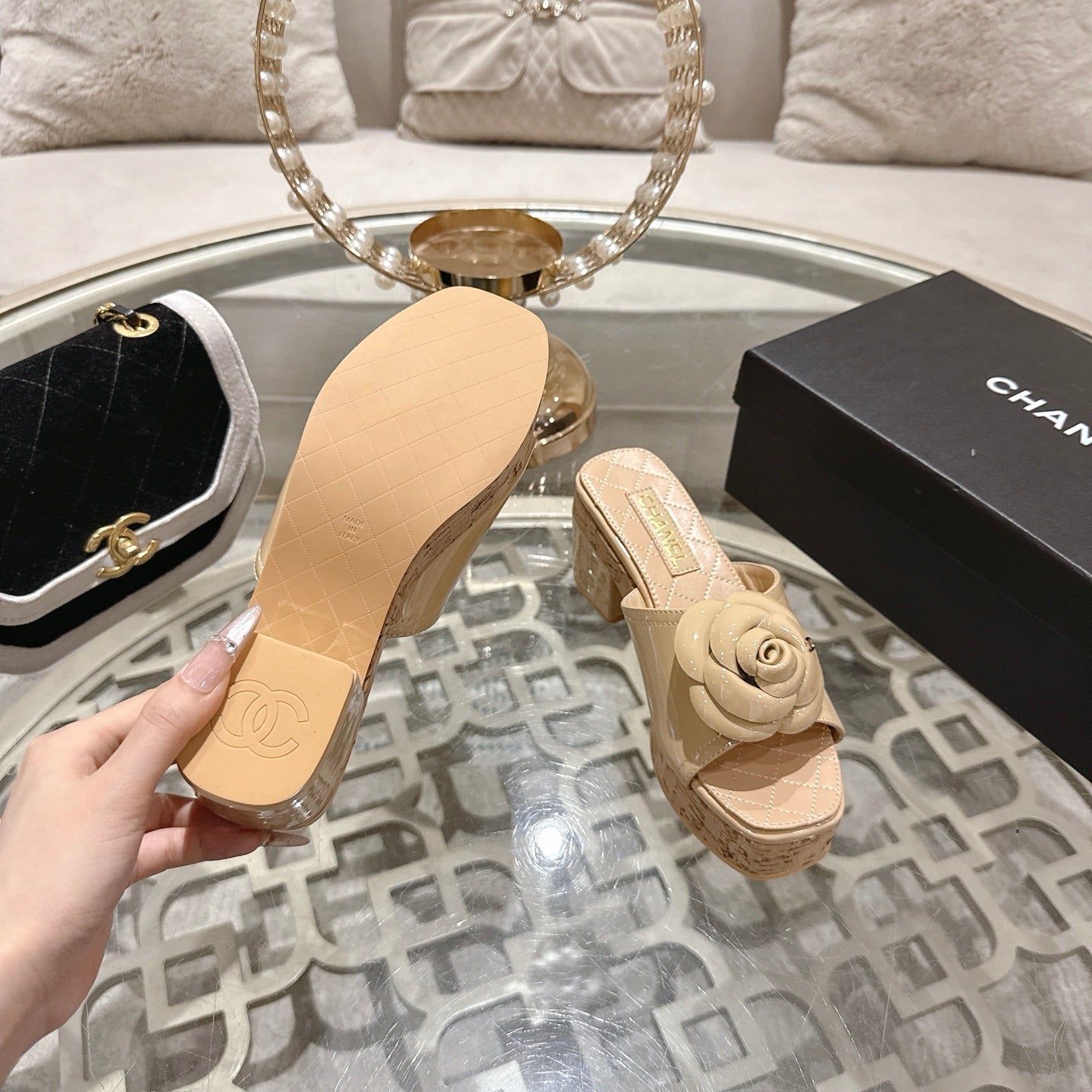 CC 26s Camellia Platform Slippers 65 Beige Patent Leather 627042