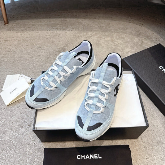 CC 26s Sneaker Baby Blue Black Suede 647437