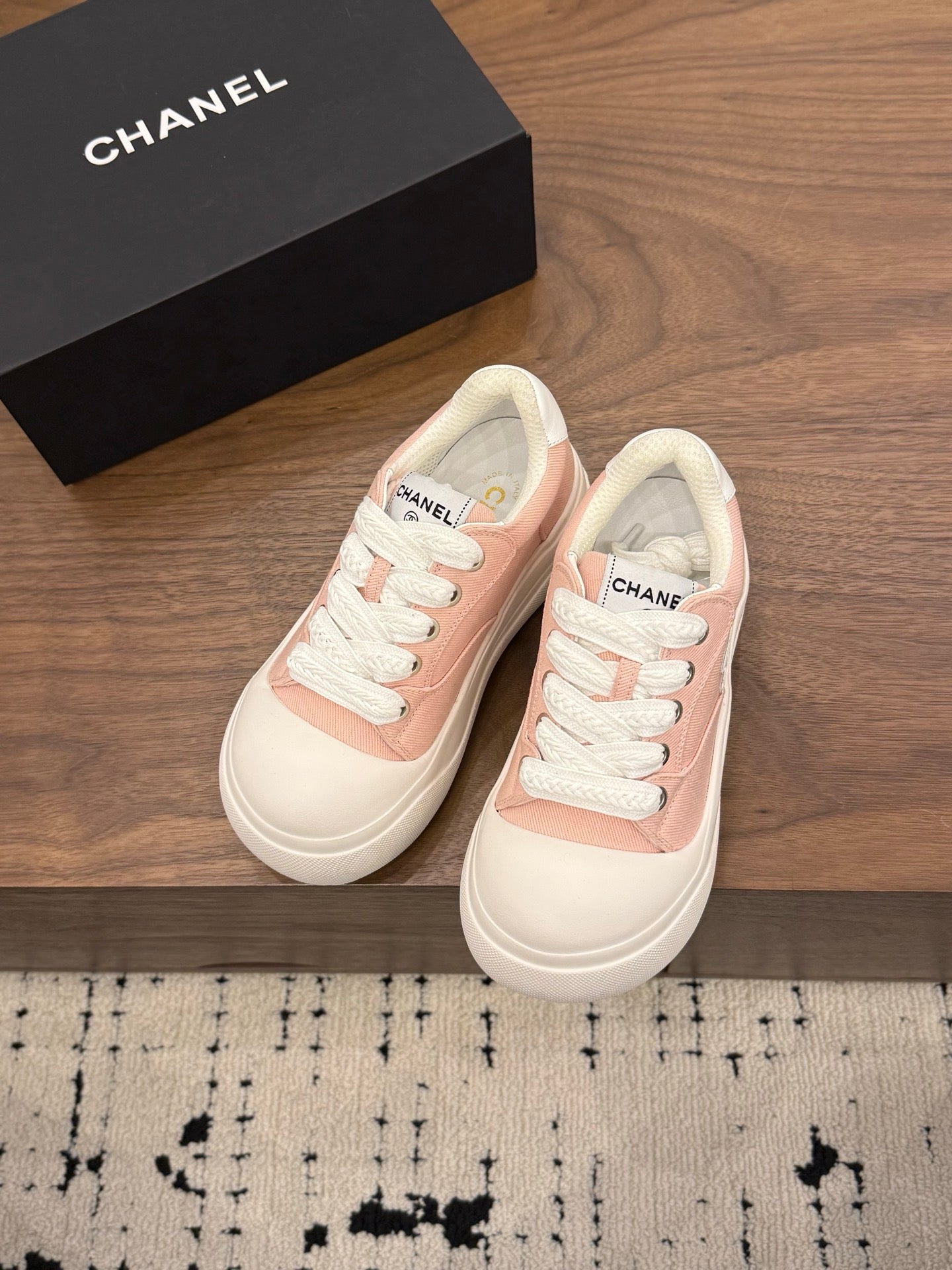 CC 26s Casual Sneaker Baby Pink White Canvas Leather 183593