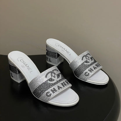 CC 26s  Sandals 70 White Gray Sheepskin Rhinestones 649512