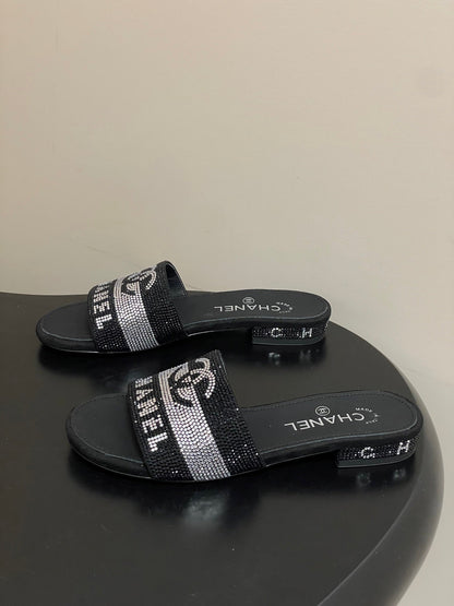 CC 26s Flat Sandals Black Sheepskin Rhinestones 649516