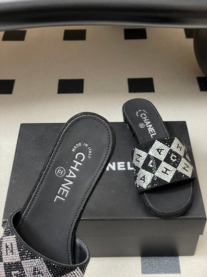 CC 26s Flat Sandals Black Sheepskin Rhinestones 649522