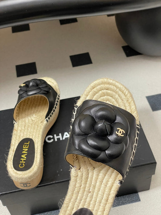 CC 26s Camellia Slippers Beige Black Rope Smooth Leather 649402