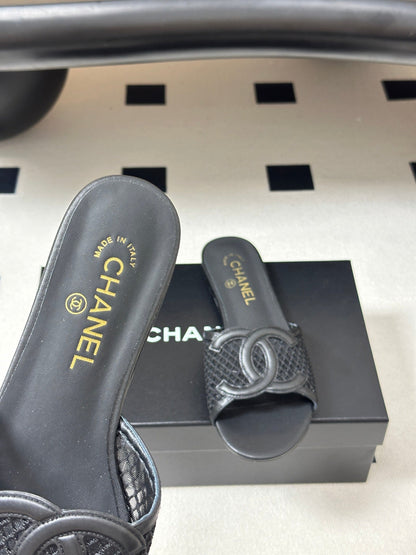 Chanel 2026 Slippers Sheepskin 834668