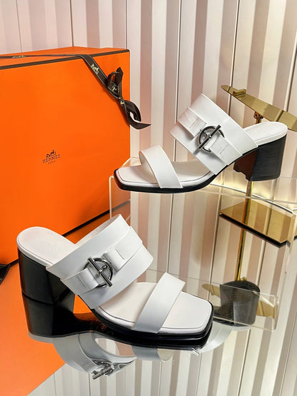 HM 26ss Kelly Buckle High-Heeled Sandals White Calfskin 641966