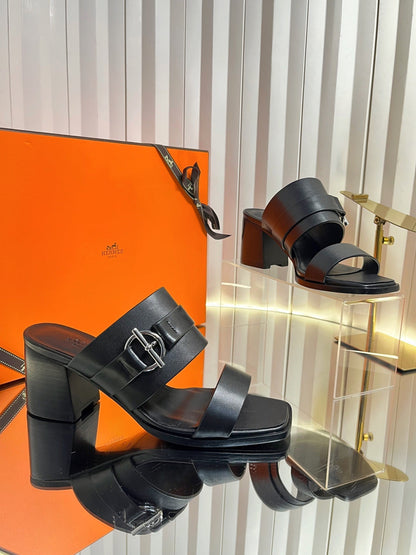 HM 26ss Kelly Buckle High-Heeled Sandals Black Calfskin 641967