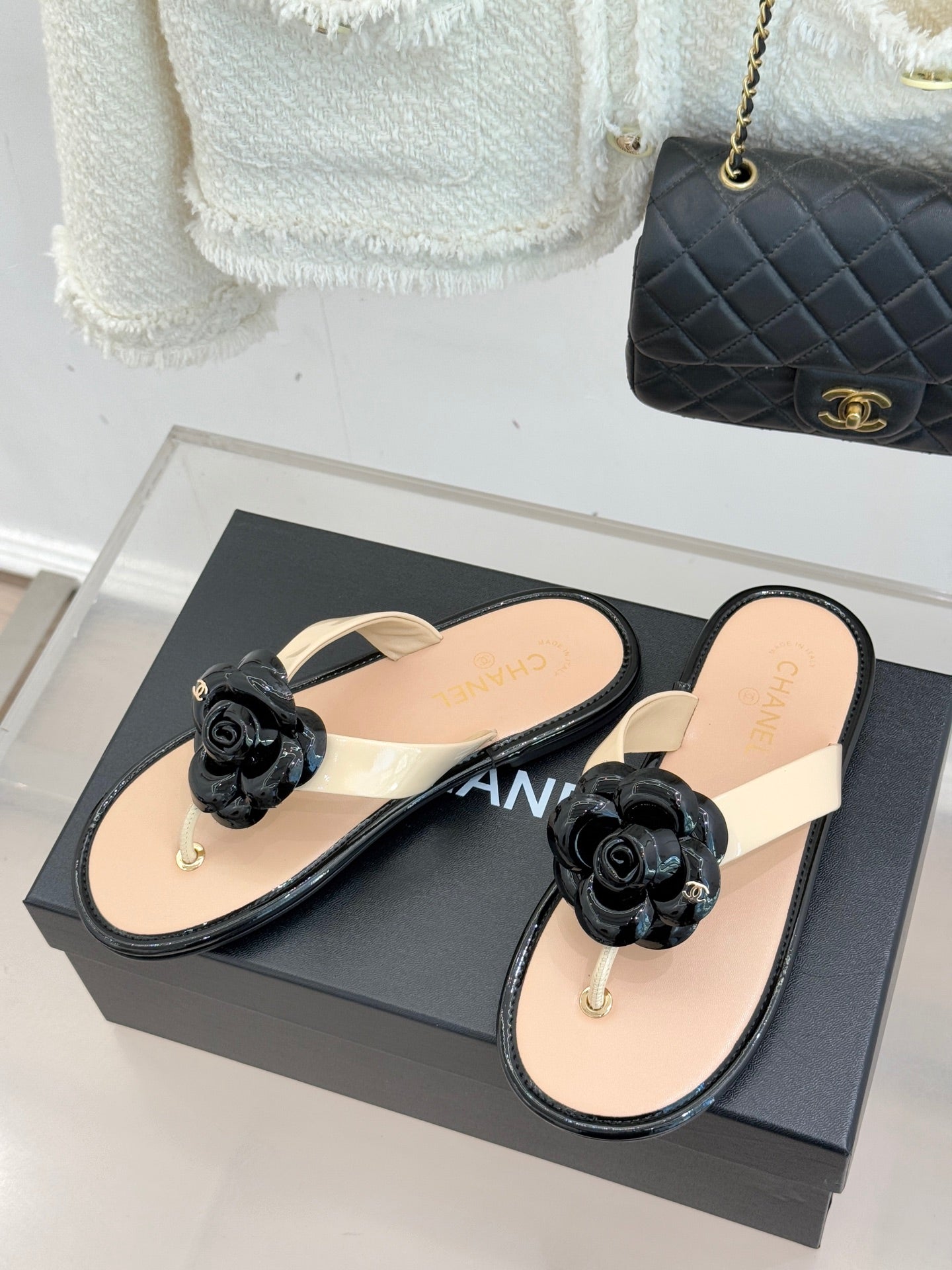CC 26 Camellia Thong Sandal Beige mix Black Sheepskin 609999