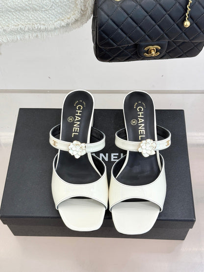 CC 26s High Heeled Sandals 45 White Patent Leather 643029