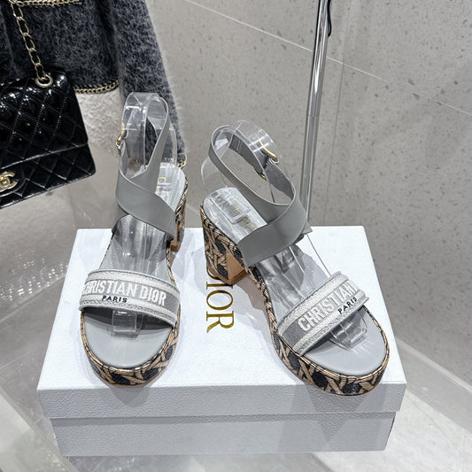 CD 26s Platform Sandal 70 Gray Cowhide 636360
