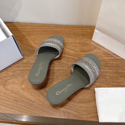 CD 26s Embroidered Sandals Olive Green Leather 685608