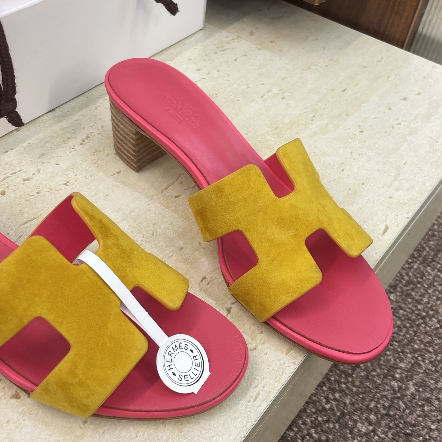 HM 26ss  Oran Sandals 45 Pink Yellow Suede Cowhide 607218