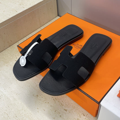 HM 26ss Oran Sandals Black Calfskin 607237