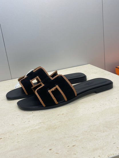 HM 26ss Oran Sandals Black Brown Suede Calfskin 607254