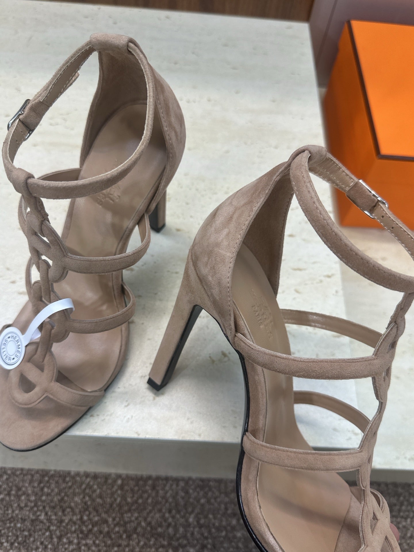 HM 26ss High Heels Sandals 95 Taupe Suede 633222