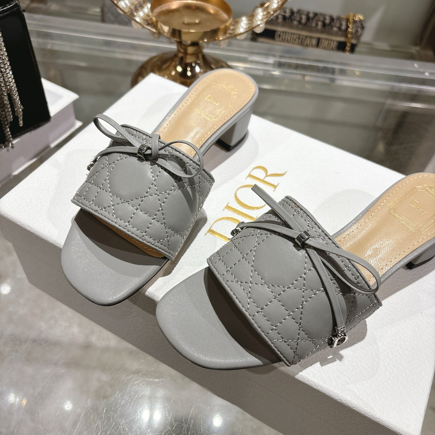 CD 26s Slippers Gray Beige Sheepskin 679865