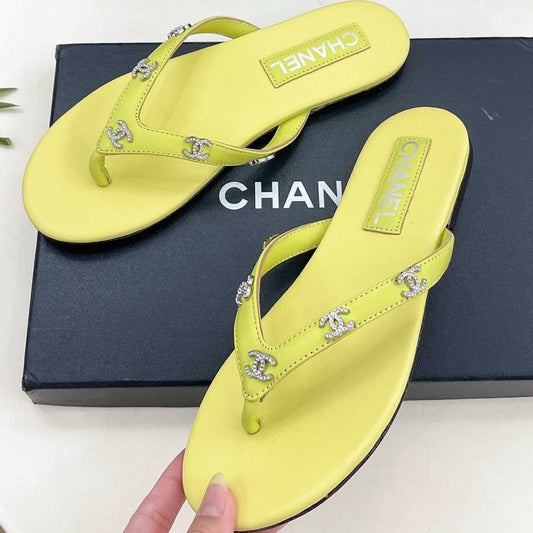 Chanel 2026 Double C Rhinestone Flat Flip-Flops Lambskin Sheepskin 831523